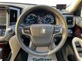2017 Toyota Crown Hybrid