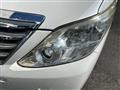 2014 Toyota Alphard