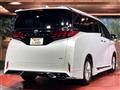 2025 Toyota Alphard Hybrid