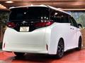 2023 Toyota Alphard Hybrid