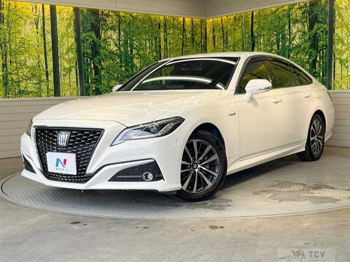 2018 Toyota Crown Hybrid