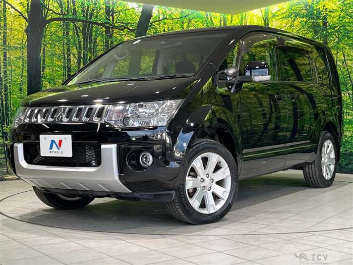 2015 Mitsubishi Delica D5