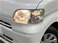 2011 Daihatsu Tanto