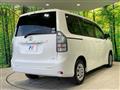 2013 Toyota Voxy