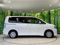 2013 Toyota Voxy