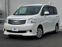 2013 Toyota Noah