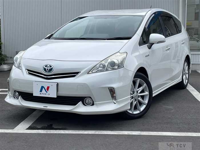 2013 Toyota PRIUS α