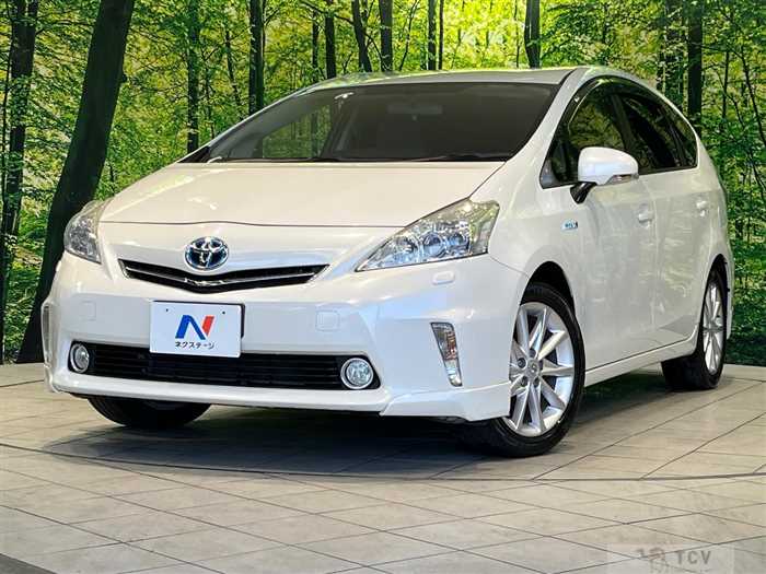 2013 Toyota PRIUS α