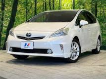 2013 Toyota PRIUS α