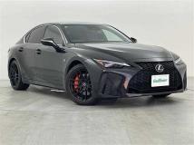 2021 Lexus IS
