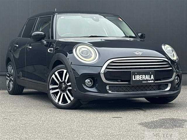 2021 BMW MINI
