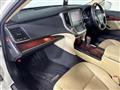 2013 Toyota Crown Majesta