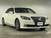 2013 Toyota Crown Majesta