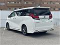 2017 Toyota Alphard Hybrid