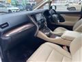2017 Toyota Alphard Hybrid