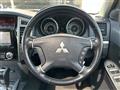 2018 Mitsubishi Pajero
