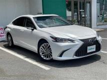 2019 Lexus ES