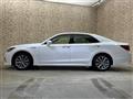 2016 Toyota Crown Hybrid