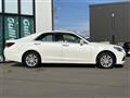 2015 Toyota Crown Hybrid