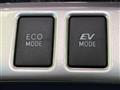 2013 Toyota Alphard Hybrid