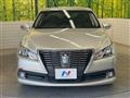 2013 Toyota Crown Hybrid