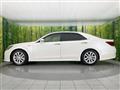 2013 Toyota Crown Hybrid