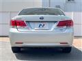 2014 Toyota Crown Hybrid