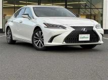2019 Lexus ES