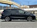 2017 Toyota Estima Hybrid