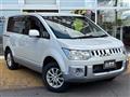 2015 Mitsubishi Delica D5