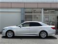 2015 Toyota Crown Hybrid