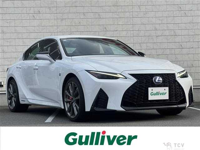 2021 Lexus IS