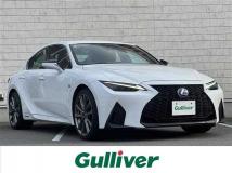 2021 Lexus IS