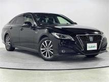2018 Toyota Crown Hybrid