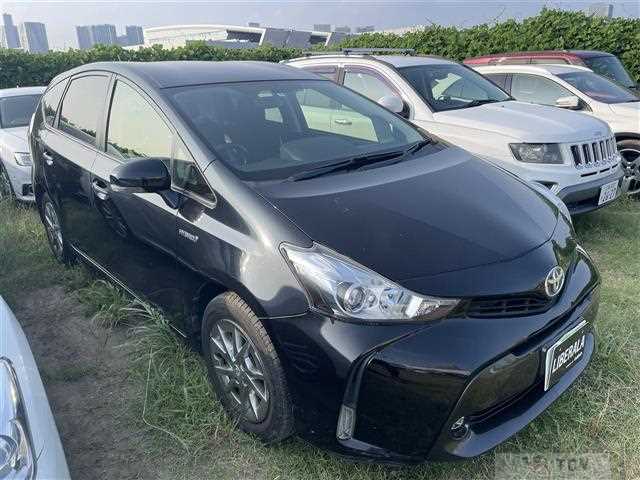 2016 Toyota PRIUS α