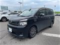 2013 Toyota Voxy