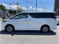 2019 Toyota Alphard Hybrid