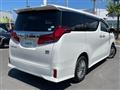 2019 Toyota Alphard Hybrid