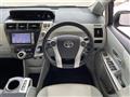 2011 Toyota PRIUS α