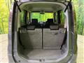 2011 Nissan ROOX