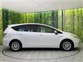 2012 Toyota PRIUS α