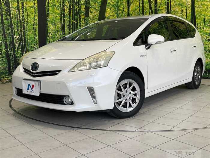 2013 Toyota PRIUS α