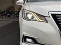 2017 Toyota Crown Hybrid