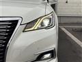 2017 Toyota Crown Hybrid
