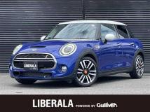 2019 BMW MINI