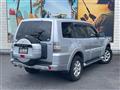 2013 Mitsubishi Pajero