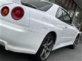 2000 Nissan Skyline