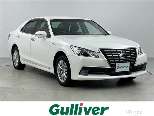 2015 Toyota Crown Hybrid