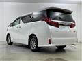 2021 Toyota Alphard Hybrid
