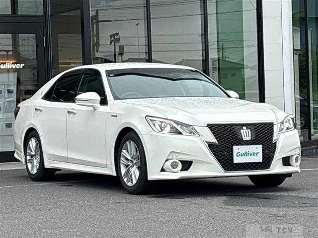 2014 Toyota Crown Hybrid
